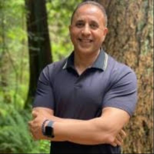 Sakwinder Narwal — The Visionary Founder of Vana Healthcare Revolutionizing Holistic Healing